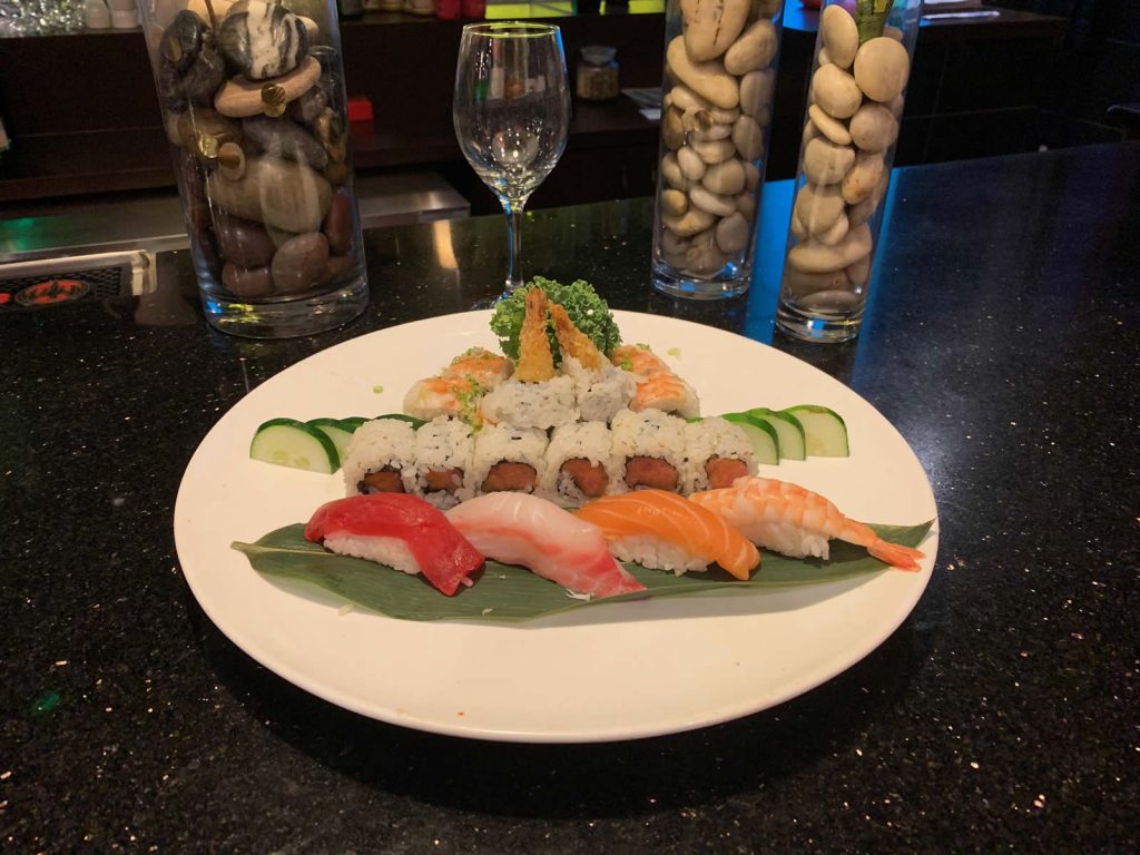 AAki Sushi Combo